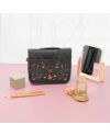 WICKED - Beautiful - Trousse de Voyage avec Crochet de Suspension - vue de dos