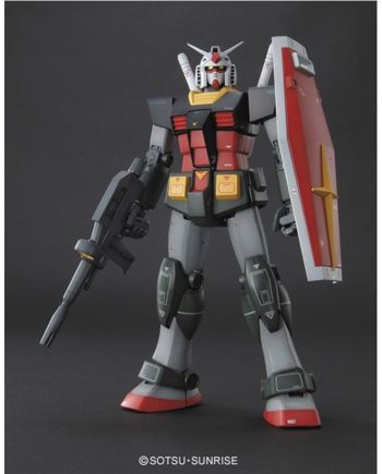 GUNDAM - MG 1/100 G Armor Real Type Color ver. - Model Kit - vue de face