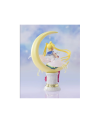Figurine Super Sailor Moon Figuarts Zero Chouette - vue arrière sur croissant de lune
