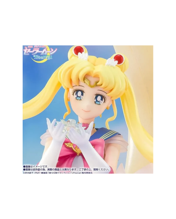 Figurine Super Sailor Moon Figuarts Zero Chouette - détail du visage et Cristal d’Argent
