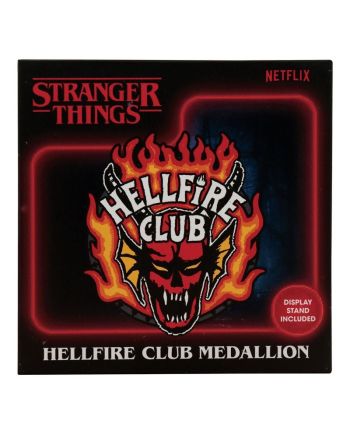 STRANGER THINGS - Helfire Club Medallion - Replique Edition Limitée - vue de profil