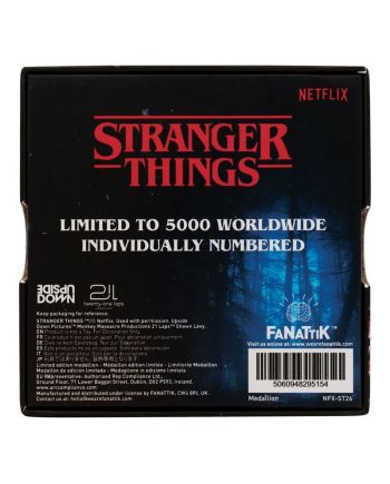 STRANGER THINGS - Helfire Club Medallion - Replique Edition Limitée - vue de detail