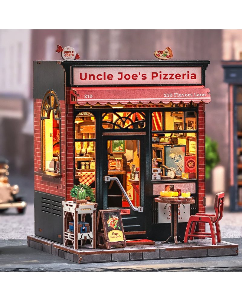 MINIATURE HOUSE - DIY- Pizzeria d'Oncle Joe - 236pc + Eclairage LED - vue principale