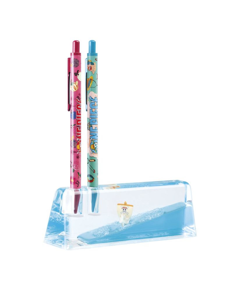 ONE PIECE NETFLIX - Merry -2 Stylos-bille avec son Socle 3D Acrylique - vue principale