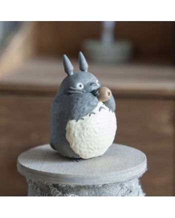 Détail figurine Totoro collection Benelic