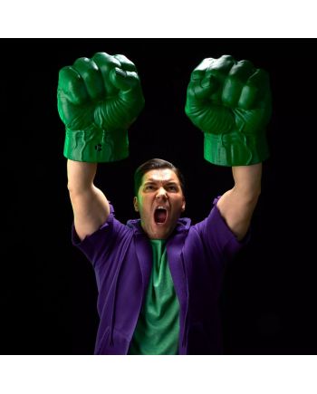 MARVEL - Poings Hulk - Replica Legend Series 1/1 - vue de detail