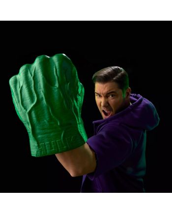 MARVEL - Poings Hulk - Replica Legend Series 1/1 - vue du packaging