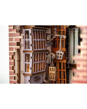 HARRY POTTER -BOOK NOOK KIT -Chemin de Traverse - 202pc +Eclairage LED - vue de dos