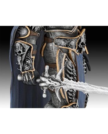 WORLD OF WARCRAFT - Le Roi Liche - Model Kit 1/16 - vue de profil