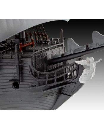 PIRATES DES CARAIBES - Black Pearl - Model Kit Click System 1/150 - vue de profil