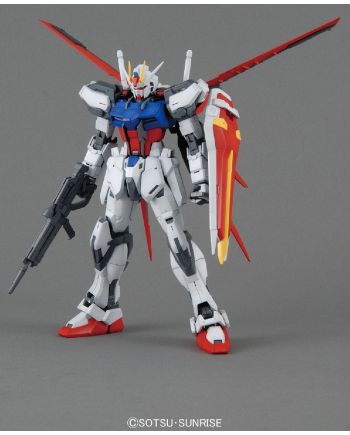 GUNDAM - Model Kit - MG 1/100 - Aile Strike Gundam - 18 CM - vue de profil