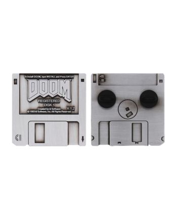 DOOM - Floppy Disk - Pin's Edition Limitée - vue de profil