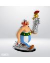 ASTERIX & OBELIX - Obélix pile de casques - figurine 22cm - vue principale