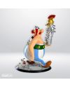 ASTERIX & OBELIX - Obélix pile de casques - figurine 22cm - vue de profil