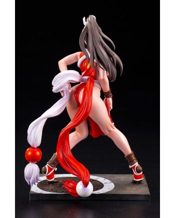 Détail du sculpting et des finitions de la statuette Mai Shiranui