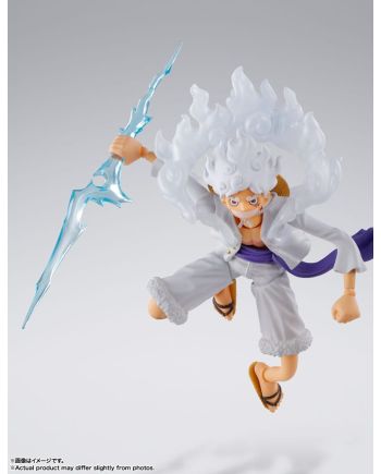 Figurine Monkey D. Luffy Gear 5 avec accessoires inclus