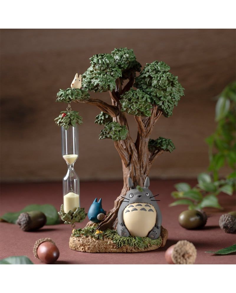 Diorama sablier Mon Voisin Totoro avec le camphrier et Totoro - Benelic