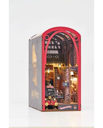 HARRY POTTER - BOOK NOOK KIT -Poudlard Express - 238pc + Eclairage LED - vue de face