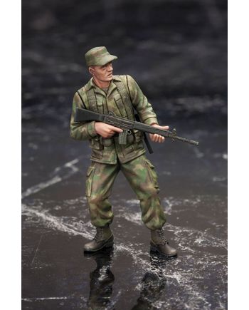 METAL GEAR SOLID V GROUND ZERO - Set Model Kit 1/35 5cm - vue du packaging