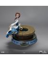 Figurine Belle La Belle et la Bête, détail du visage et du costume